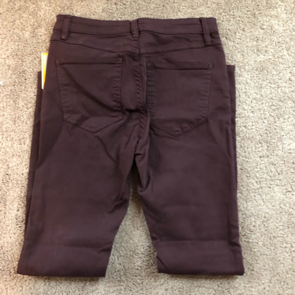 Distressed jean - Picture 5 of 6